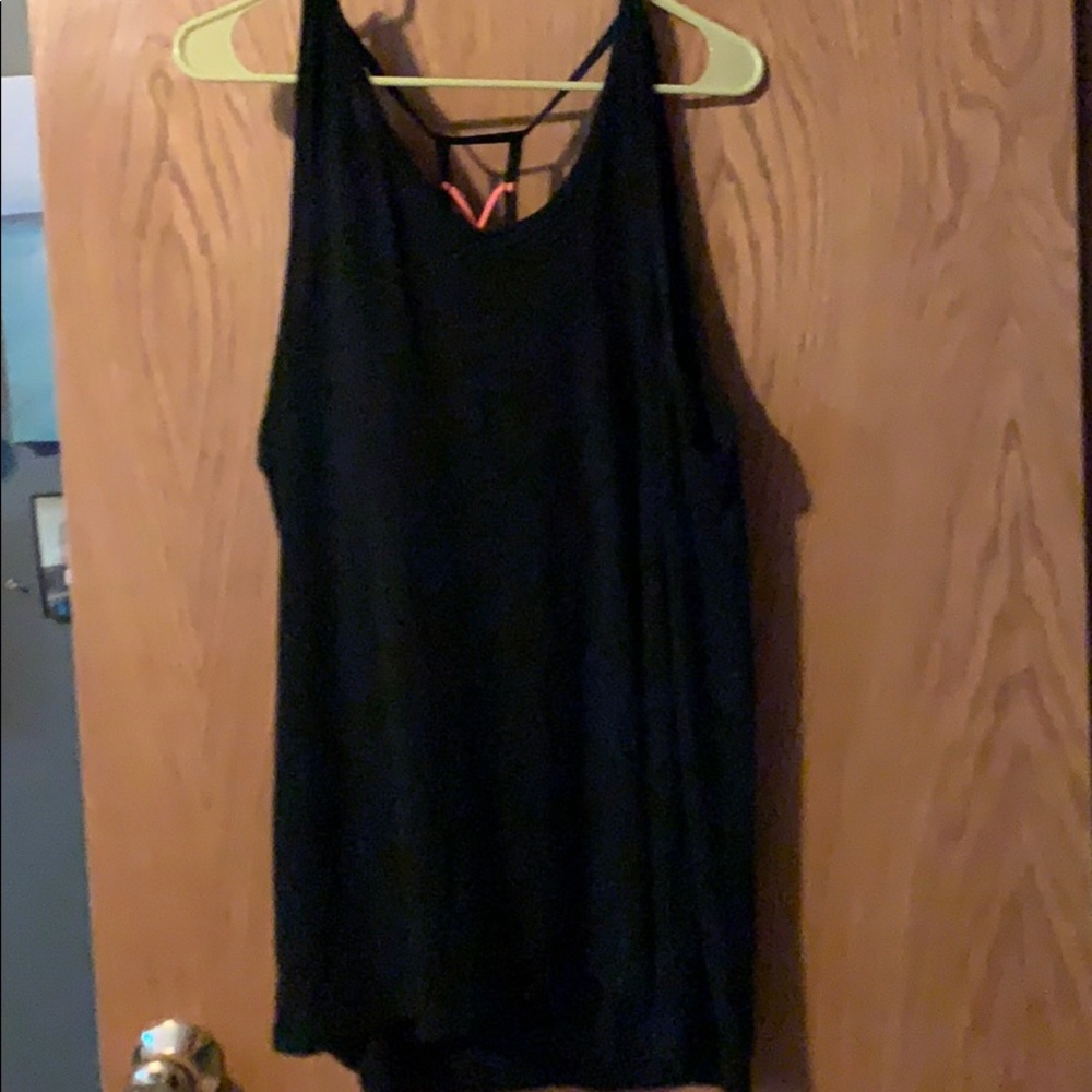 Black work out tank with built in sports bra